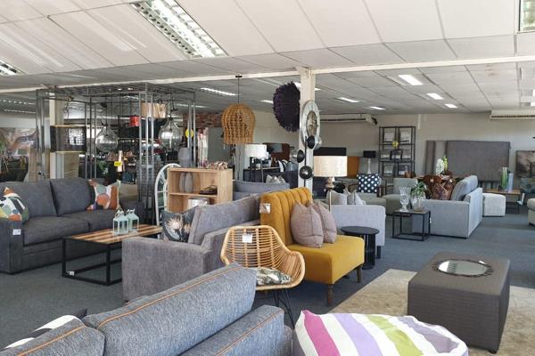 To Let commercial Property for Rent in Oakdale Western Cape